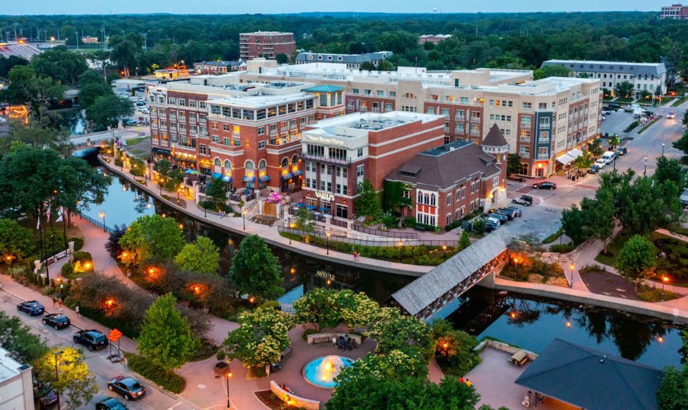 Naperville, Illinois